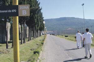 Službenici ZIKS-a hoće bolje uslove rada i zaštitu od medija
