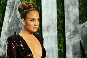 Dženifer Lopez producira seriju o lezbijskom paru