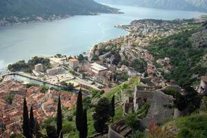 Turista iz Francuske povrijeđen prilikom obilaska bedema u Kotoru