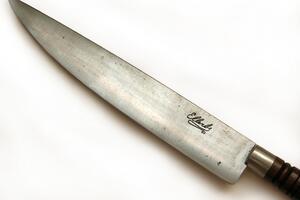 Sinovca nakon tuče ranio nožem u leđa