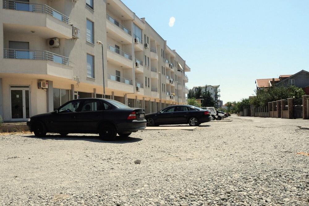 Zgrada Lipa, Zabjelo, Foto: Luka Zeković