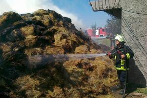 U Kličevu izgorjelo 1200 bala sijena