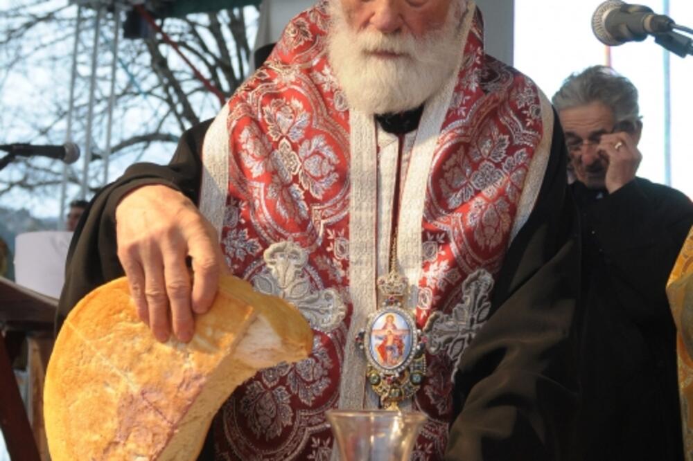 nalaganje badnjaka, CPC, Foto: Savo Prelević