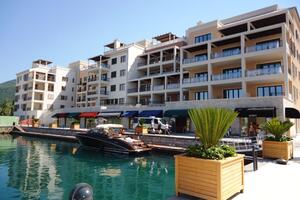 Požar u Porto Montenegru