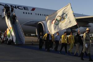 Zvanična zastava OI stigla u Brazil