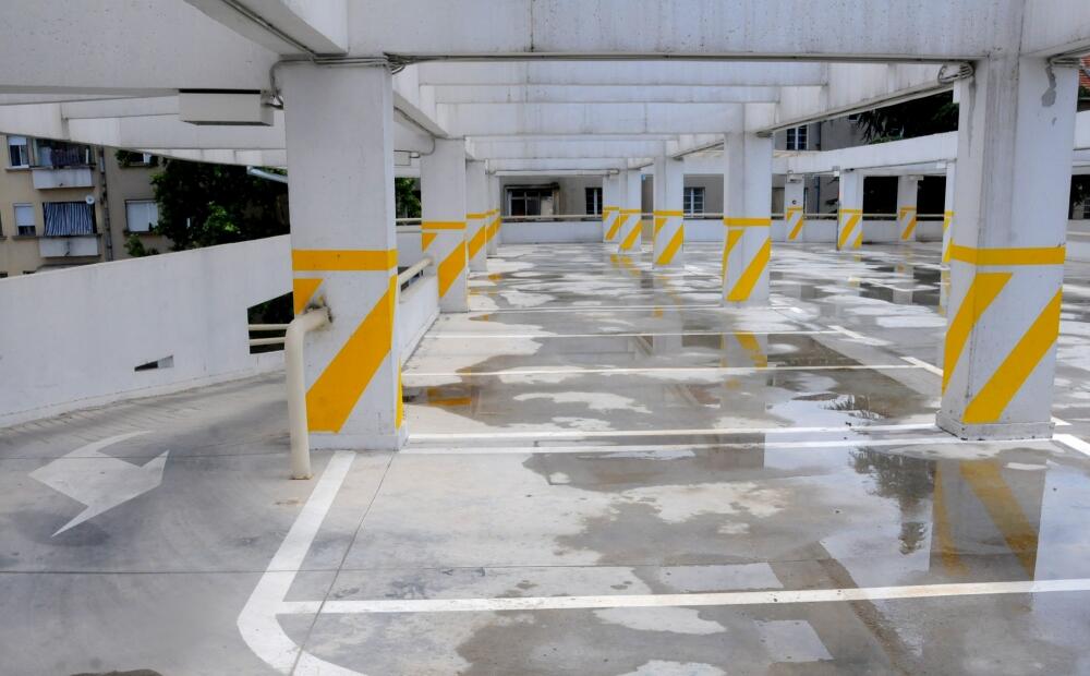 garaža parking