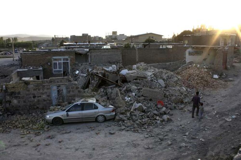 Iran zemljotres, Foto: Beta