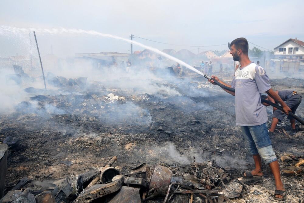 požar kamp Konik, Konik požar, Foto: Boris Pejović