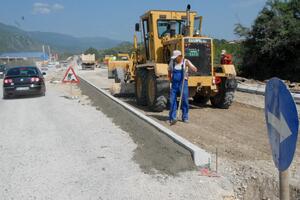Još mjesec zabrane saobraćaja na starom putu Podgorica -...