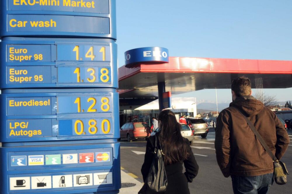 Jugopetrol pumpa, Foto: Zoran Đurić