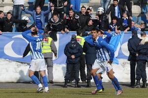 Komedija u Sutjesci se nastavlja