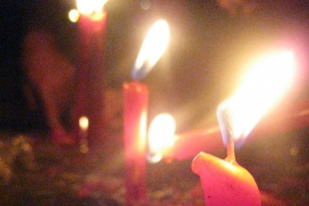 Vudu egzorcizam, svijeće, Foto: Nationnews.com