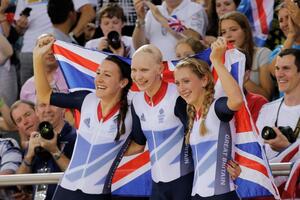 Britankama zlato u ekipnom treku