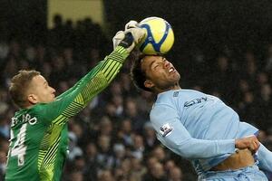 Mančester junajted produžio ugovor sa Lindegardom