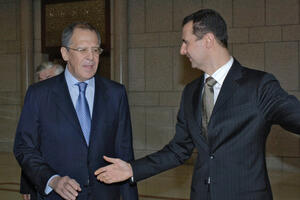 Lavrov: Rusija i ne razmatra pitanje azila za Asada