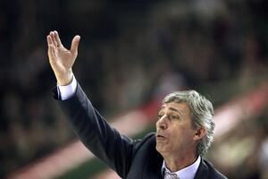 Pešić više nije trener košarkaša Crvene zvezde