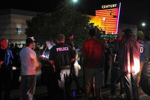 Od masakra u bioskopu u Koloradu 3.000 ljudi tražilo da kupi oružje