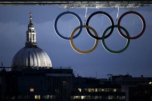 Pokušaj krađe olimpijske baklje blizu Londona