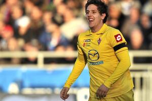 Juventus sad nudi 25 miliona za Jovetića