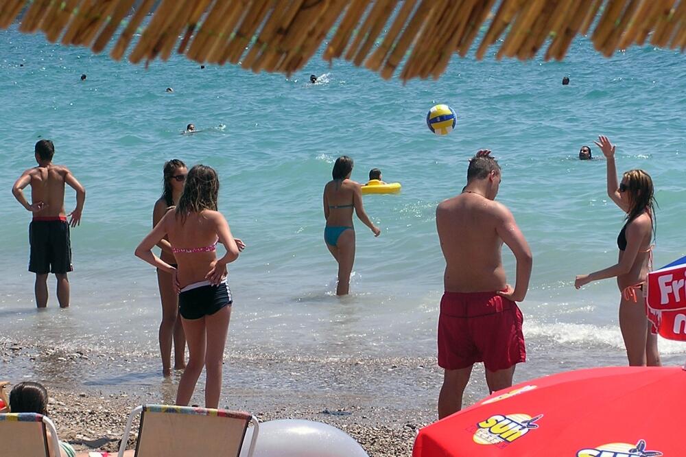 turisti, plaža, Foto: Anto Baković