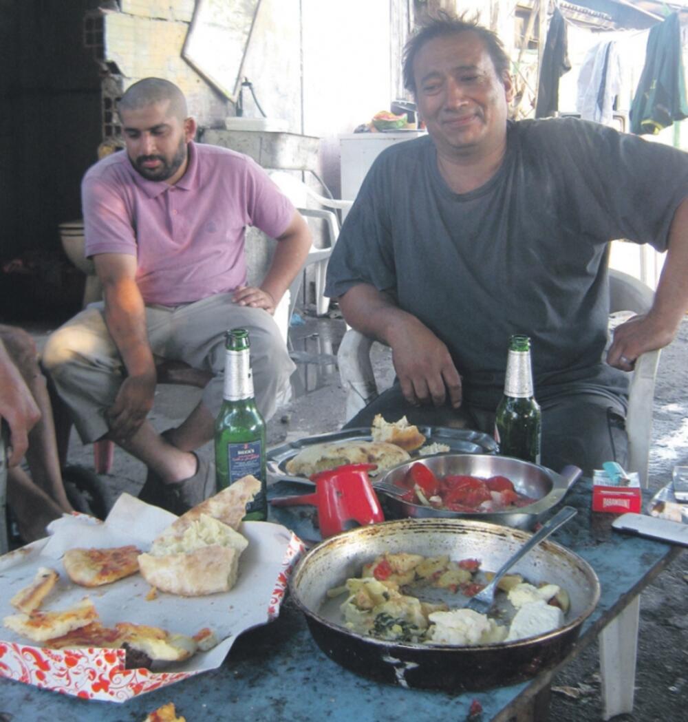 Jozo Adžović, romi