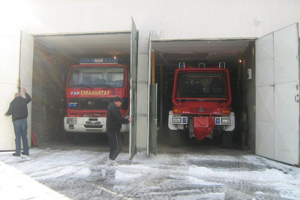 vatrogasci, Foto: Dragana Šćepanović