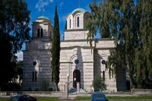 Tivat: Pajserom obio hram, pa ukrao novac i brojanice?