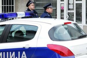 Policajci iz Srbije od danas na crnogorskom primorju