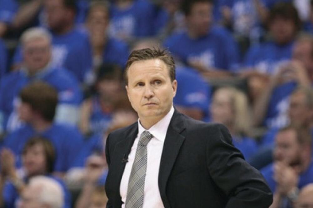 Skot Bruks, Foto: Footbasket.com