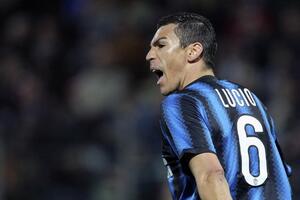 Rastali se Inter i Lusio, koji je sada korak od Juventusa