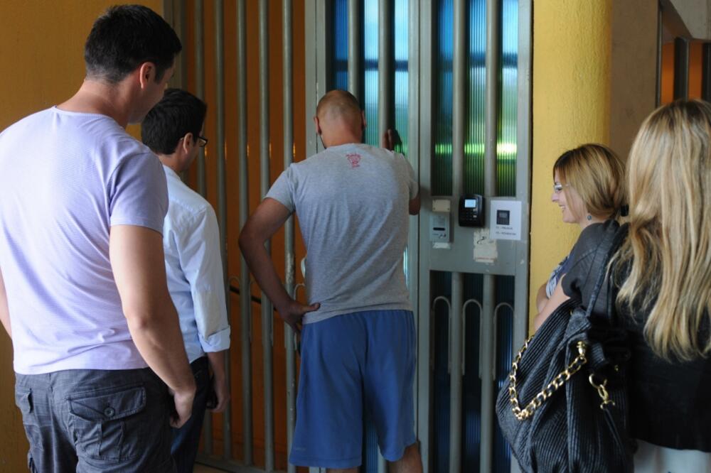 In Televizija, radnici IN televizije, Foto: Savo Prelević