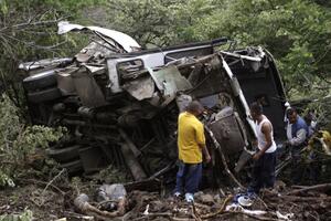 U saobraćajnoj nesreći u Meksiku 26 mrtvih