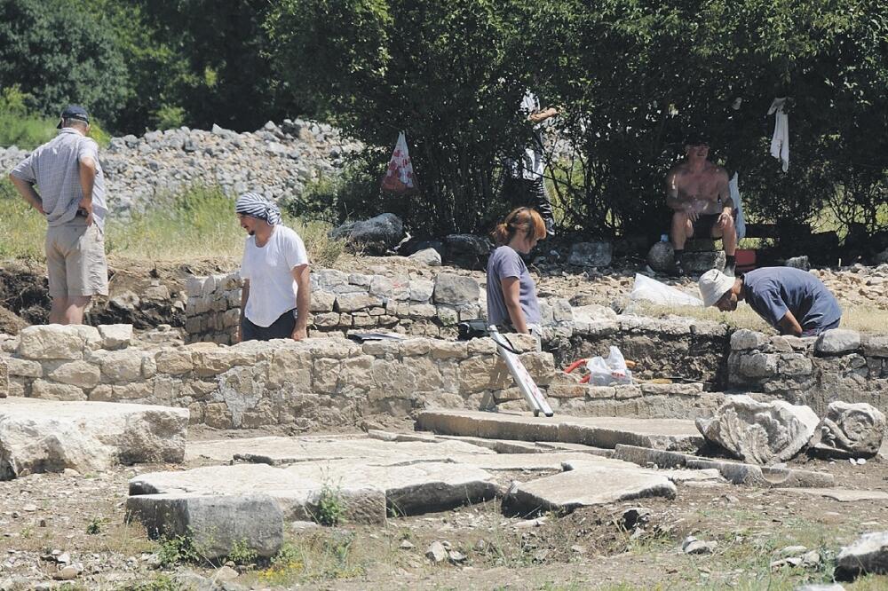 Duklja arheolozi, Foto: Vesko Belojević