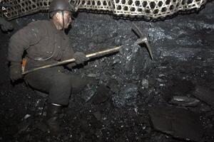 Potražnja za ugljem u svijetu raste, za naftom sve manja