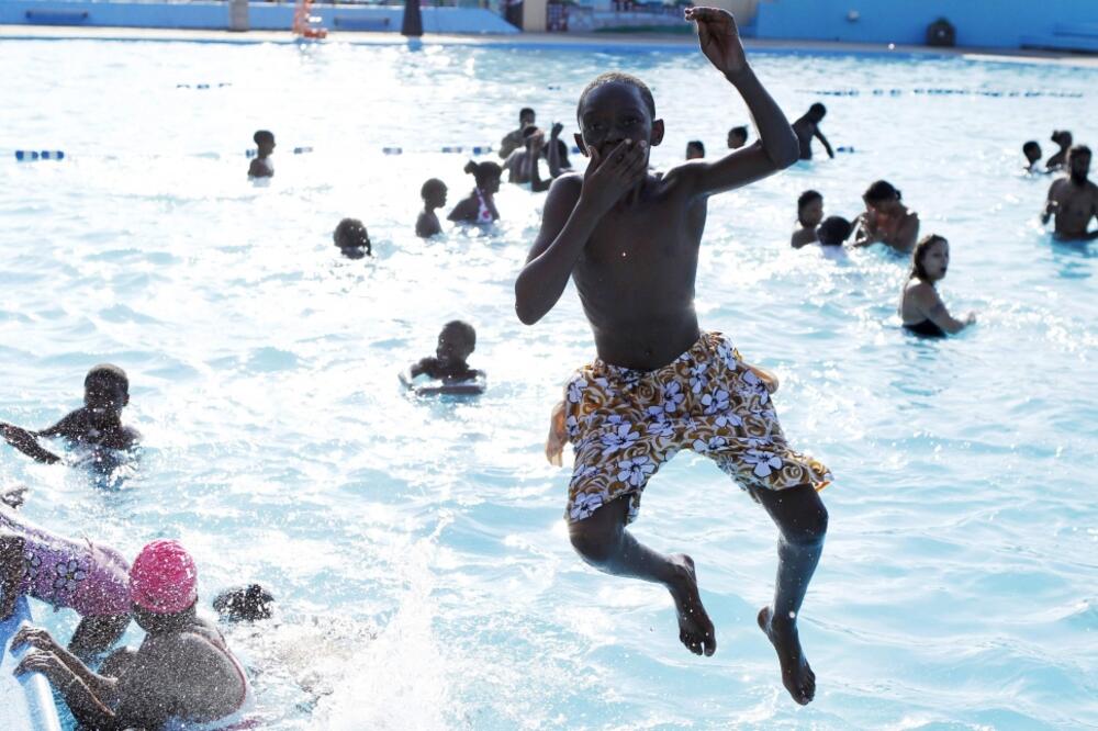 skok, kupanje, more, Foto: Rojters