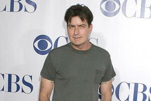 Čarli Šin pušio samog sebe