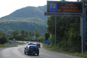 Bez povrijeđenih u udesu u tunelu Sozina