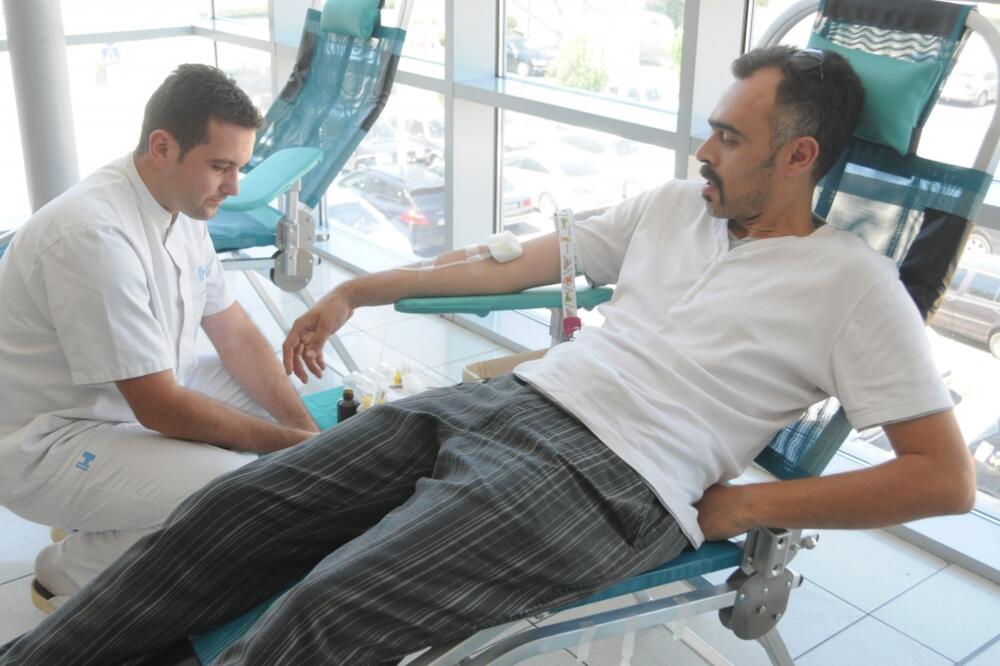 Davanje krvi, Foto: Vesko Belojević