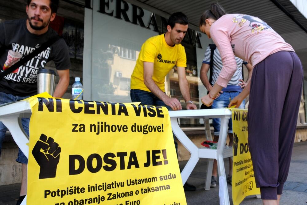 Peticija, euro po euro, porey na mobilni, Foto: Boris Pejović