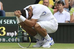 Za Nadala veliki izazov da igra na travi