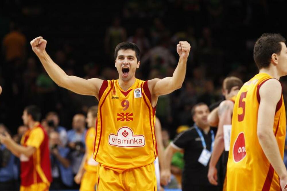 Damjan Stojanovski, Foto: Http://newshopper.sulekha.com/