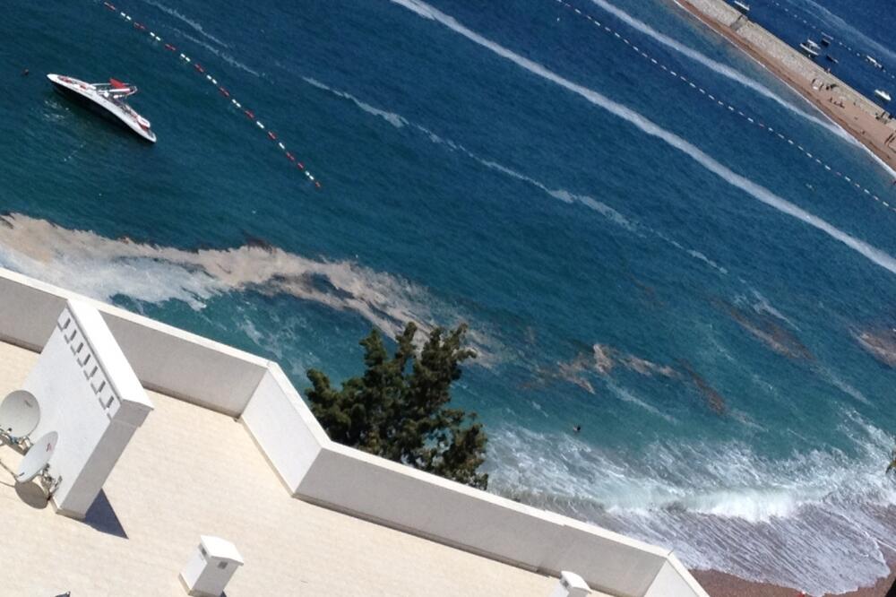 Sveti Stefan, prljavština, Foto: Čitalac reporter