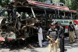 Pakistan: U eksploziji autobusa 4 mrtvih i 40 ranjenih