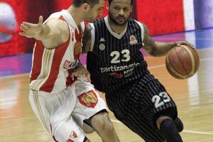Partizan bez Džejmsa u 3. meču finala