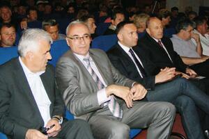 Milošević: Ko ne može ovako, neka batali poljoprivredu