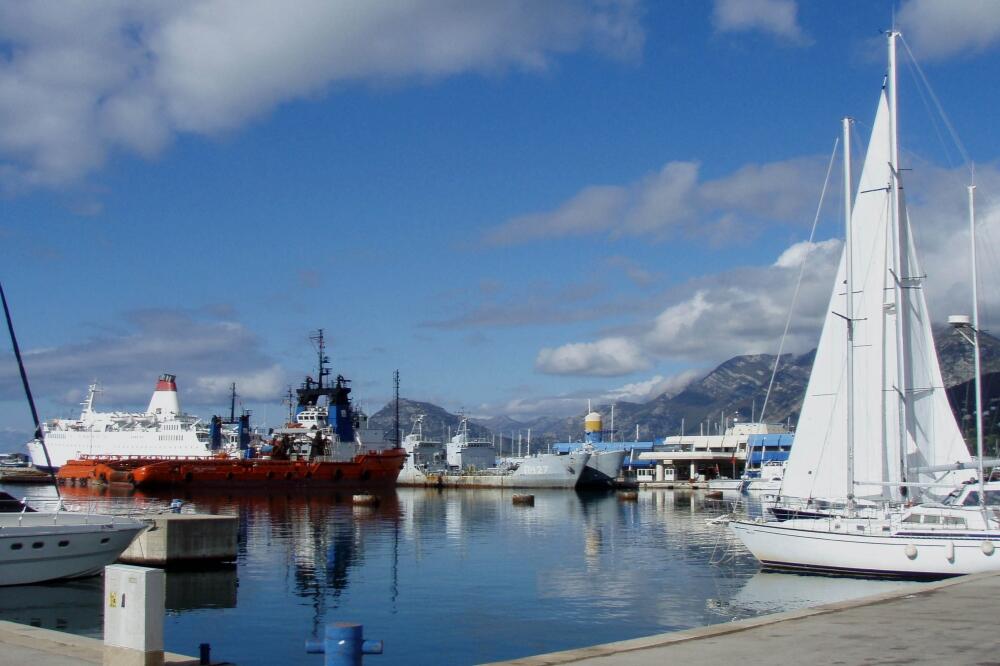 Luka Bar, Foto: Anto Baković