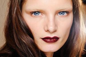 U modi je karmin boje crvenog vina