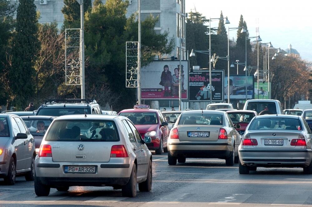 saobraćaj, Foto: Boris Pejović