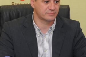 Savjetnik DPS-a, Miodrag Strugar u Odboru direktora Pobjede