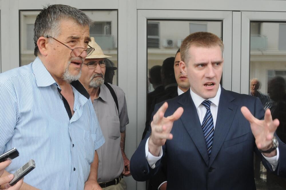 Igor Lukšić performans